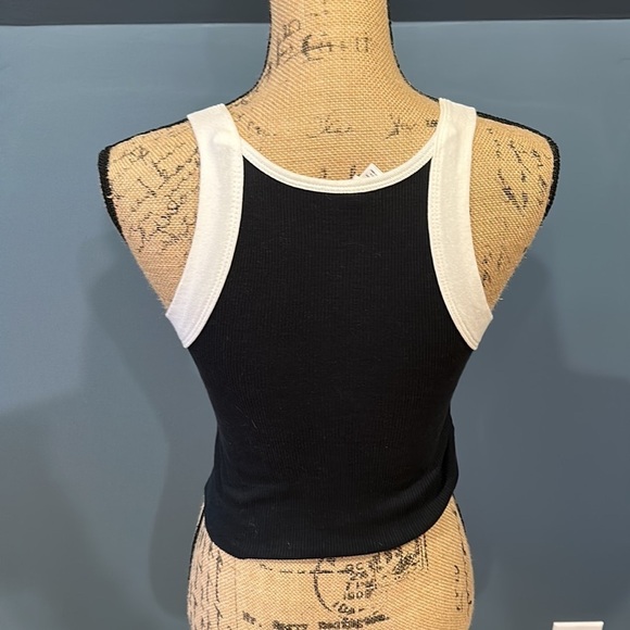 HYP crop top/tank size small women’s - Picture 3 of 4